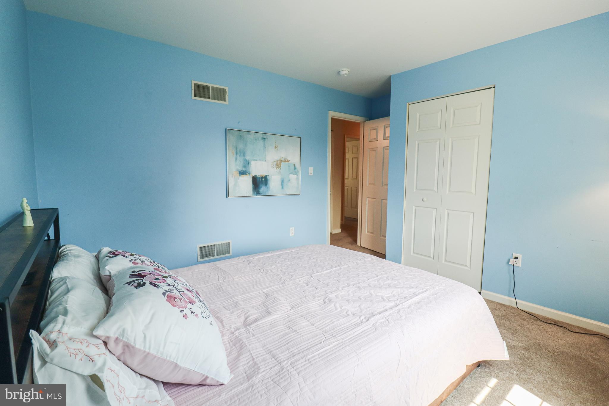 COUNTRY RIDGE - Residential