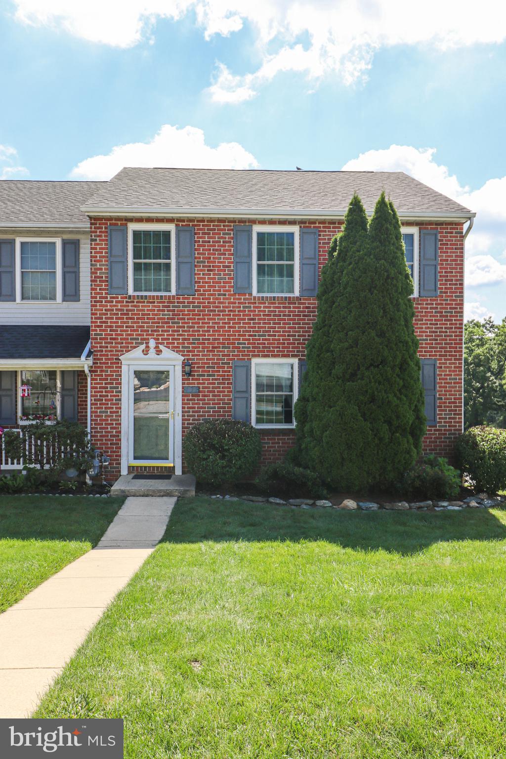 COUNTRY RIDGE - Residential