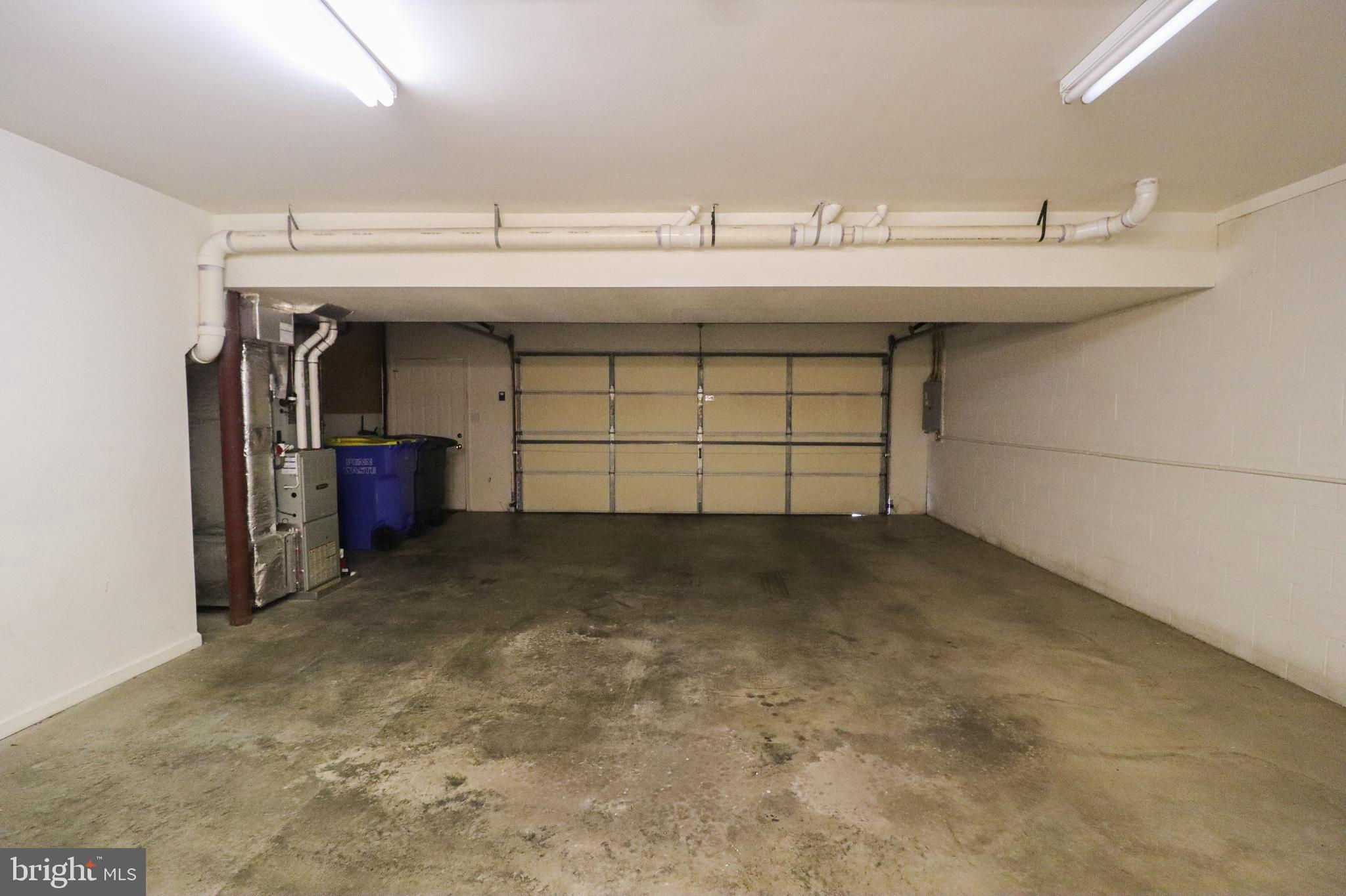 COUNTRY RIDGE - Residential