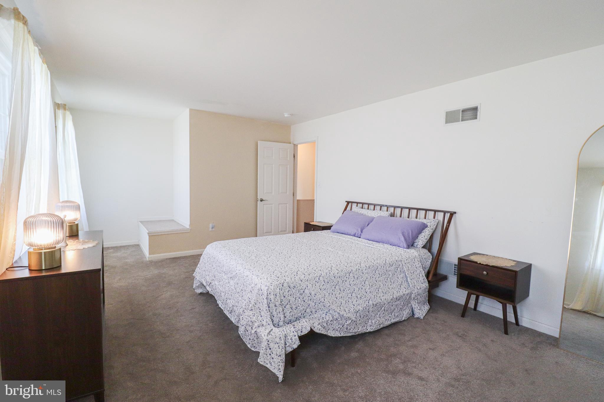 COUNTRY RIDGE - Residential