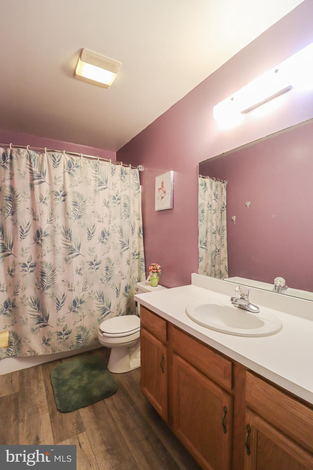 COUNTRY RIDGE - Residential