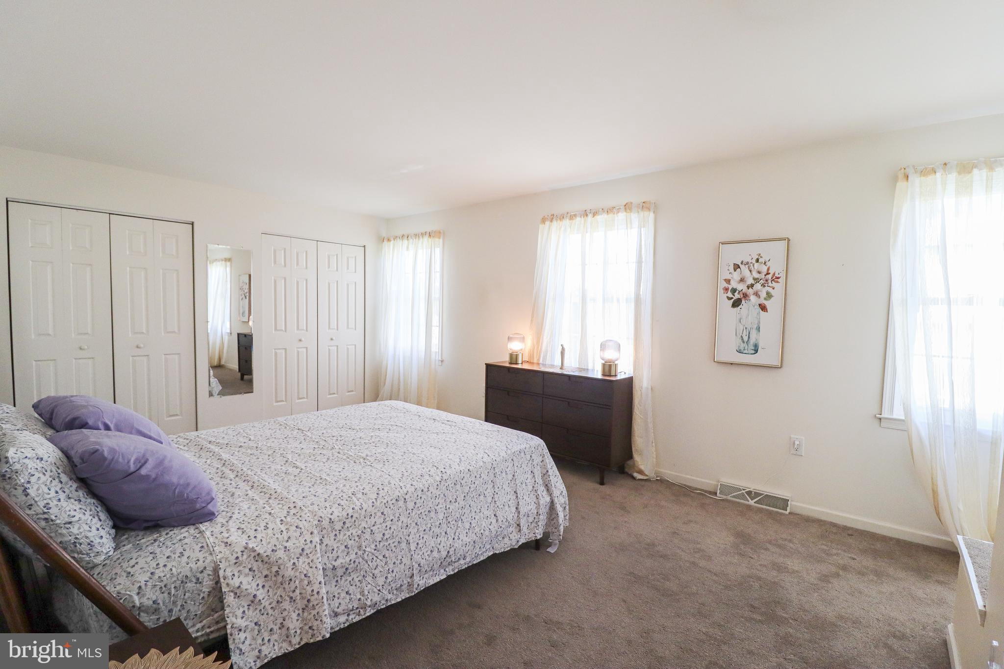 COUNTRY RIDGE - Residential