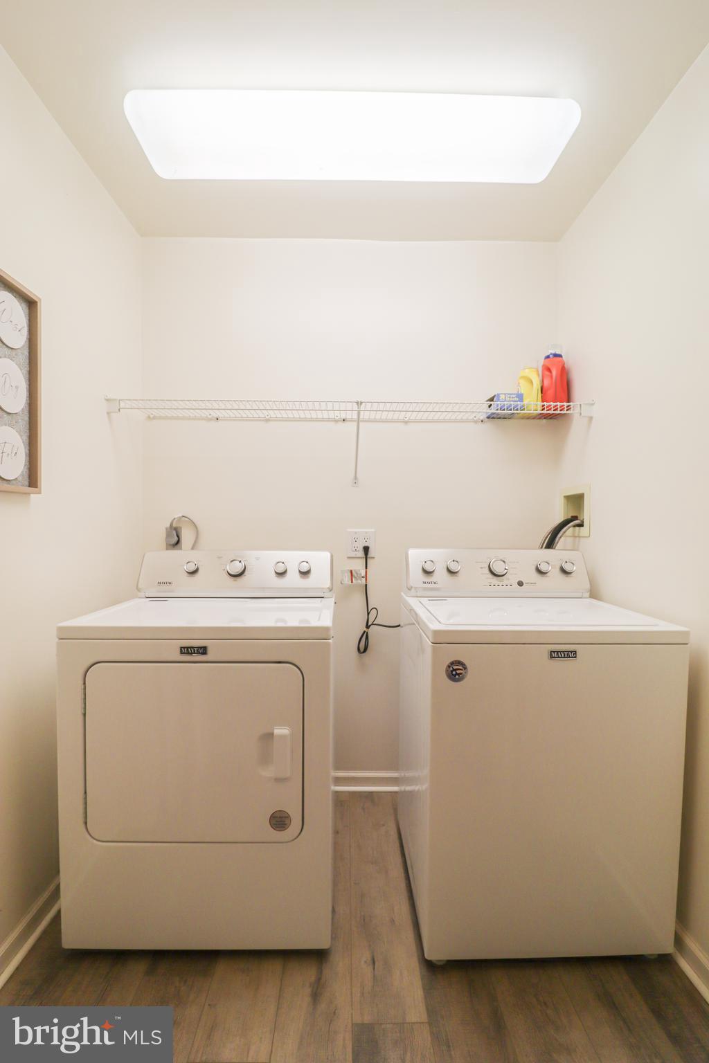 COUNTRY RIDGE - Residential