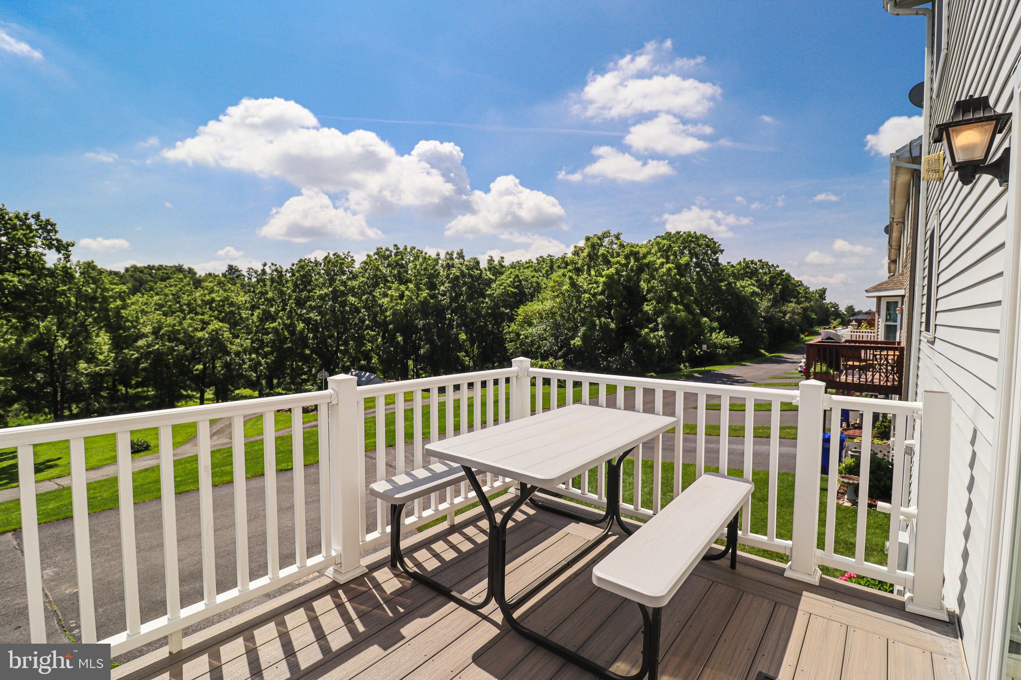 COUNTRY RIDGE - Residential