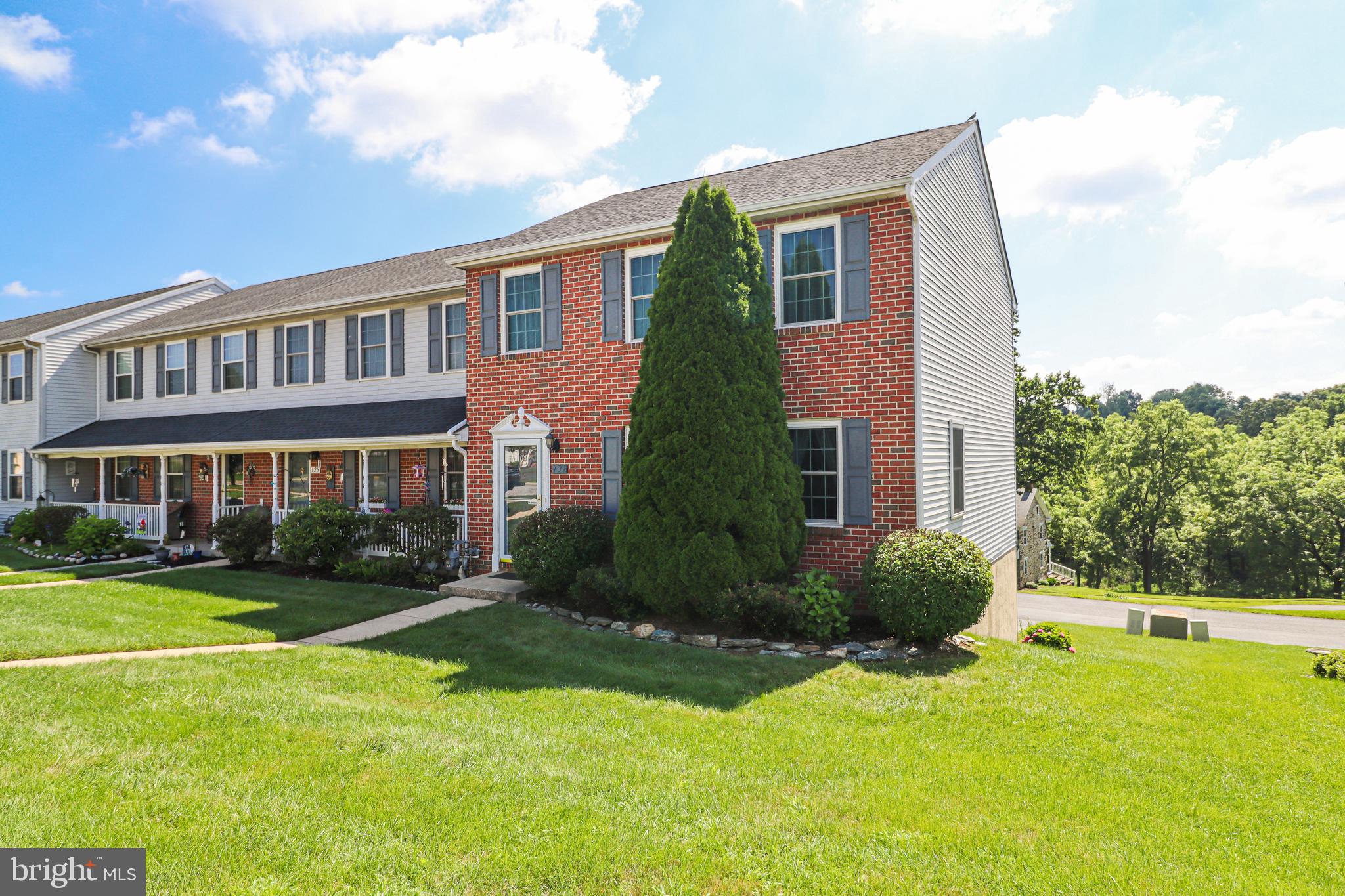 131 COUNTRY RIDGE DRIVE