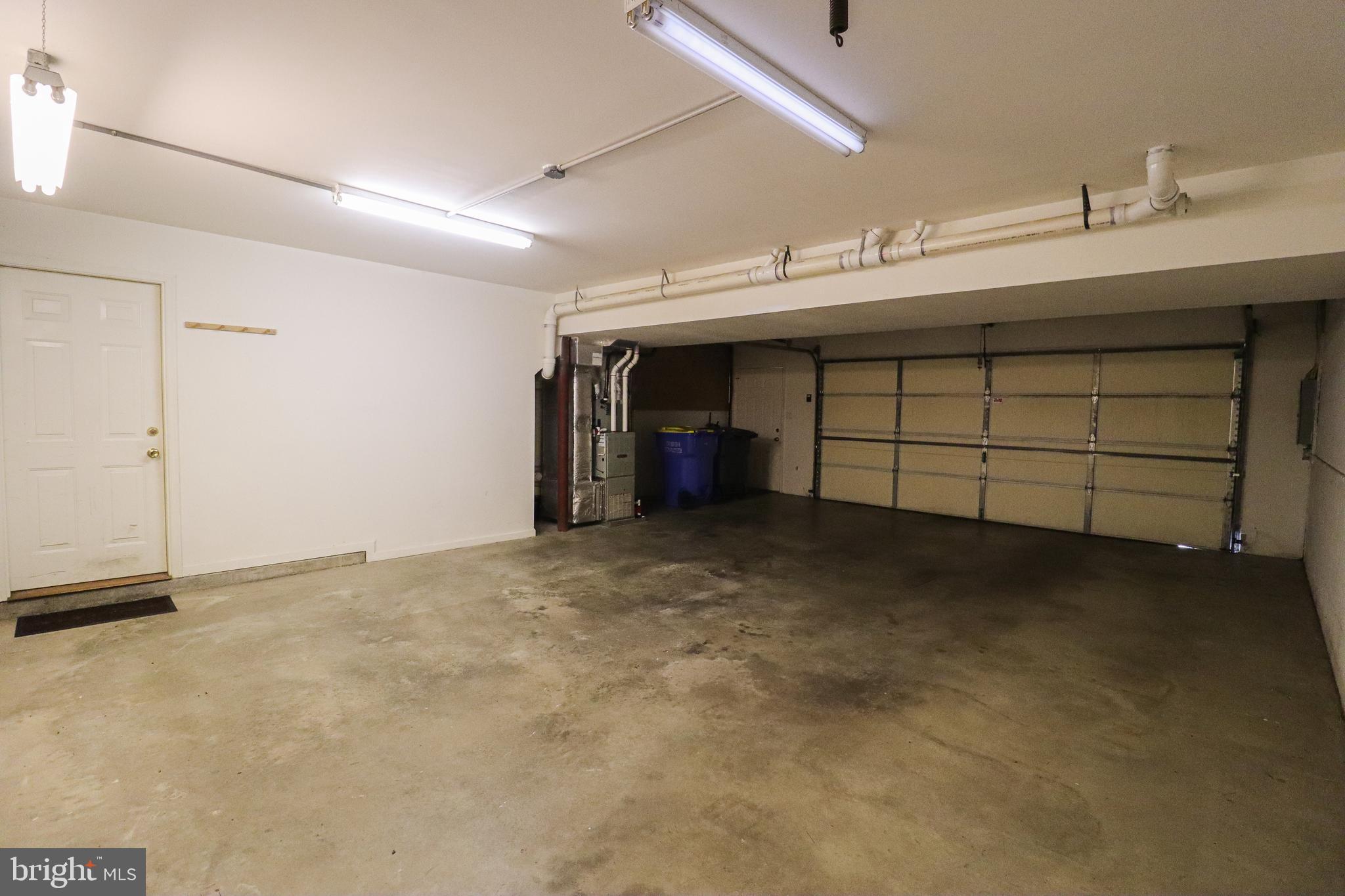 COUNTRY RIDGE - Residential