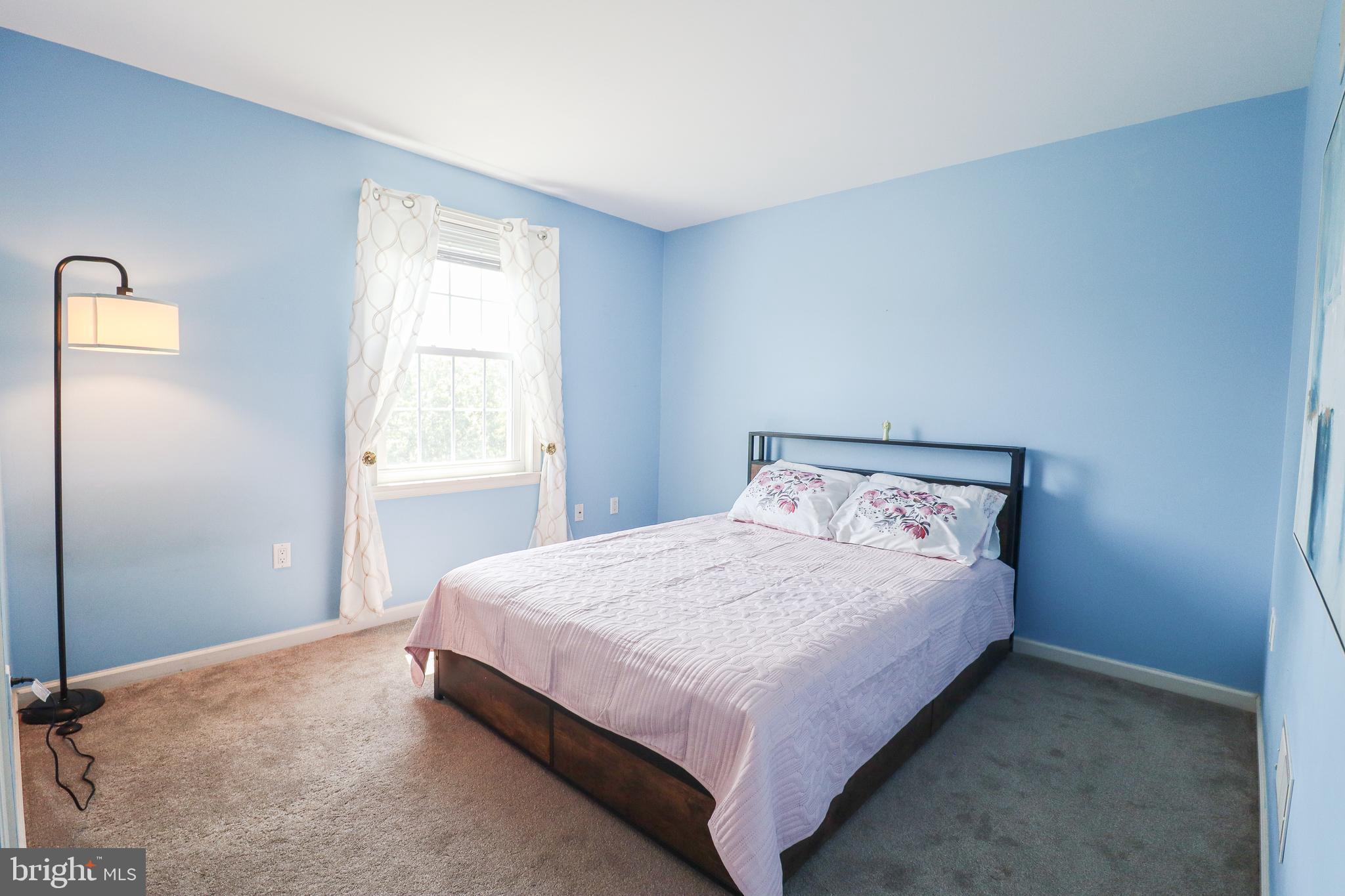 COUNTRY RIDGE - Residential