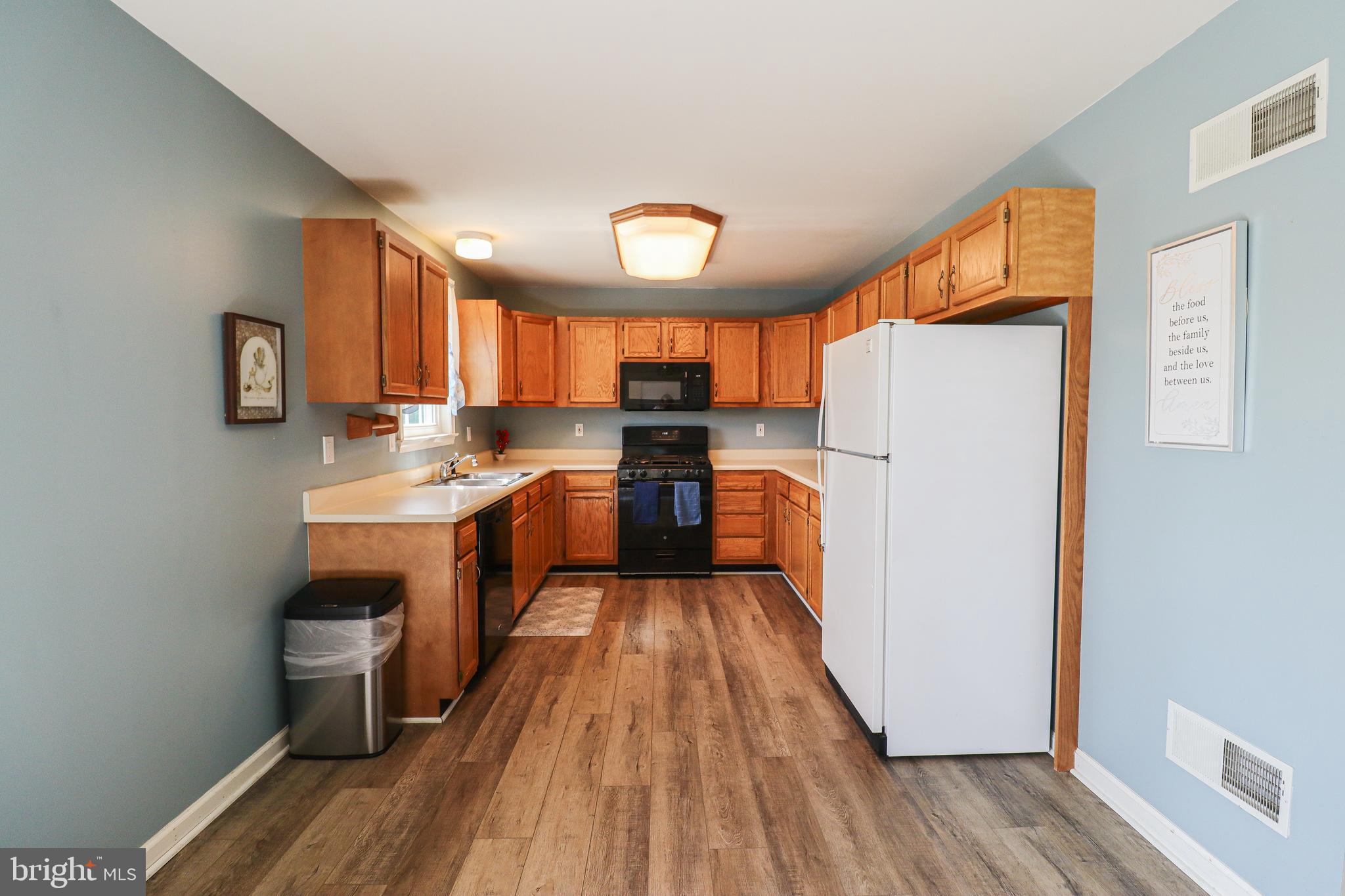 COUNTRY RIDGE - Residential