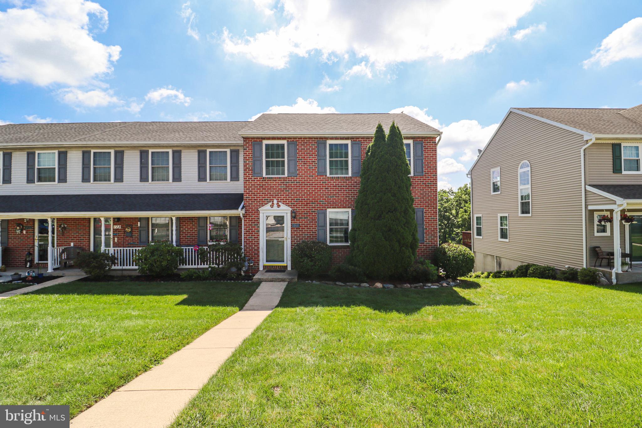 131 COUNTRY RIDGE DRIVE