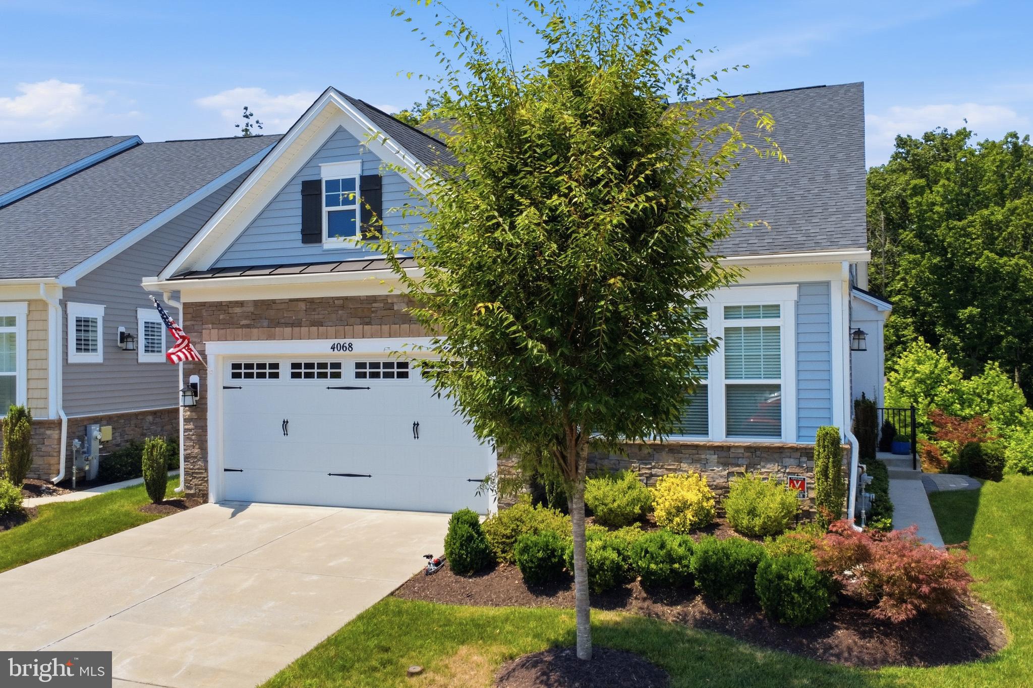 4068 CURLED DOCK LANE