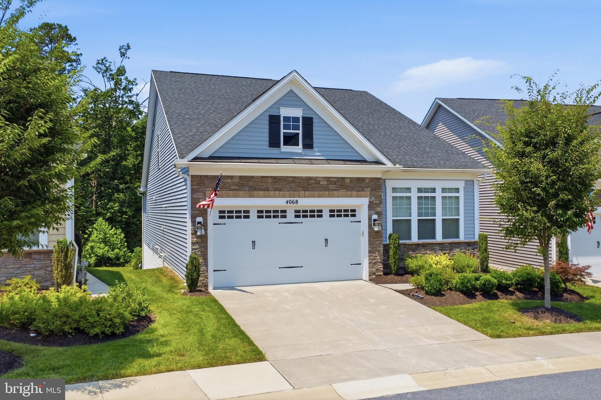 4068 CURLED DOCK LANE