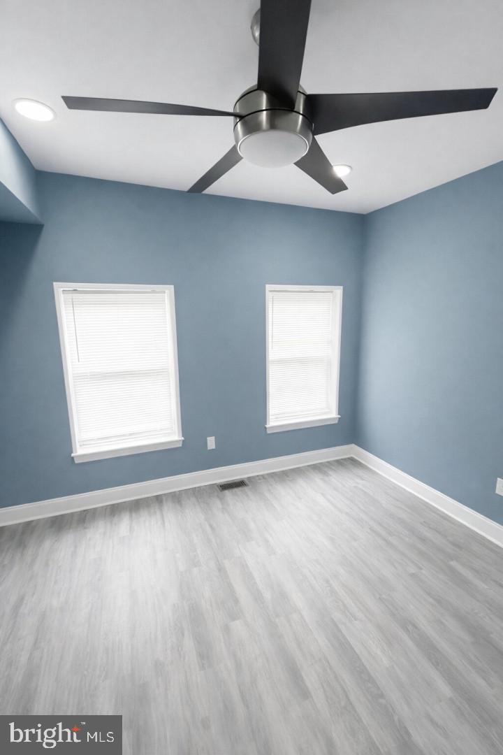 HOLLINS MARKET - Residential