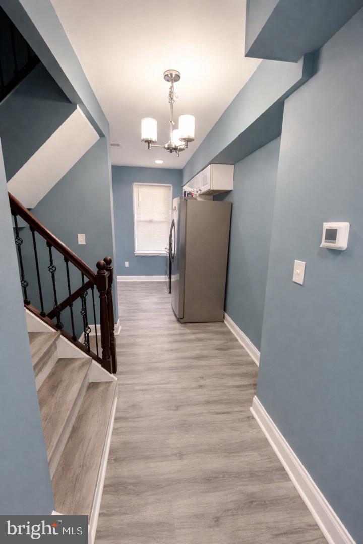 HOLLINS MARKET - Residential