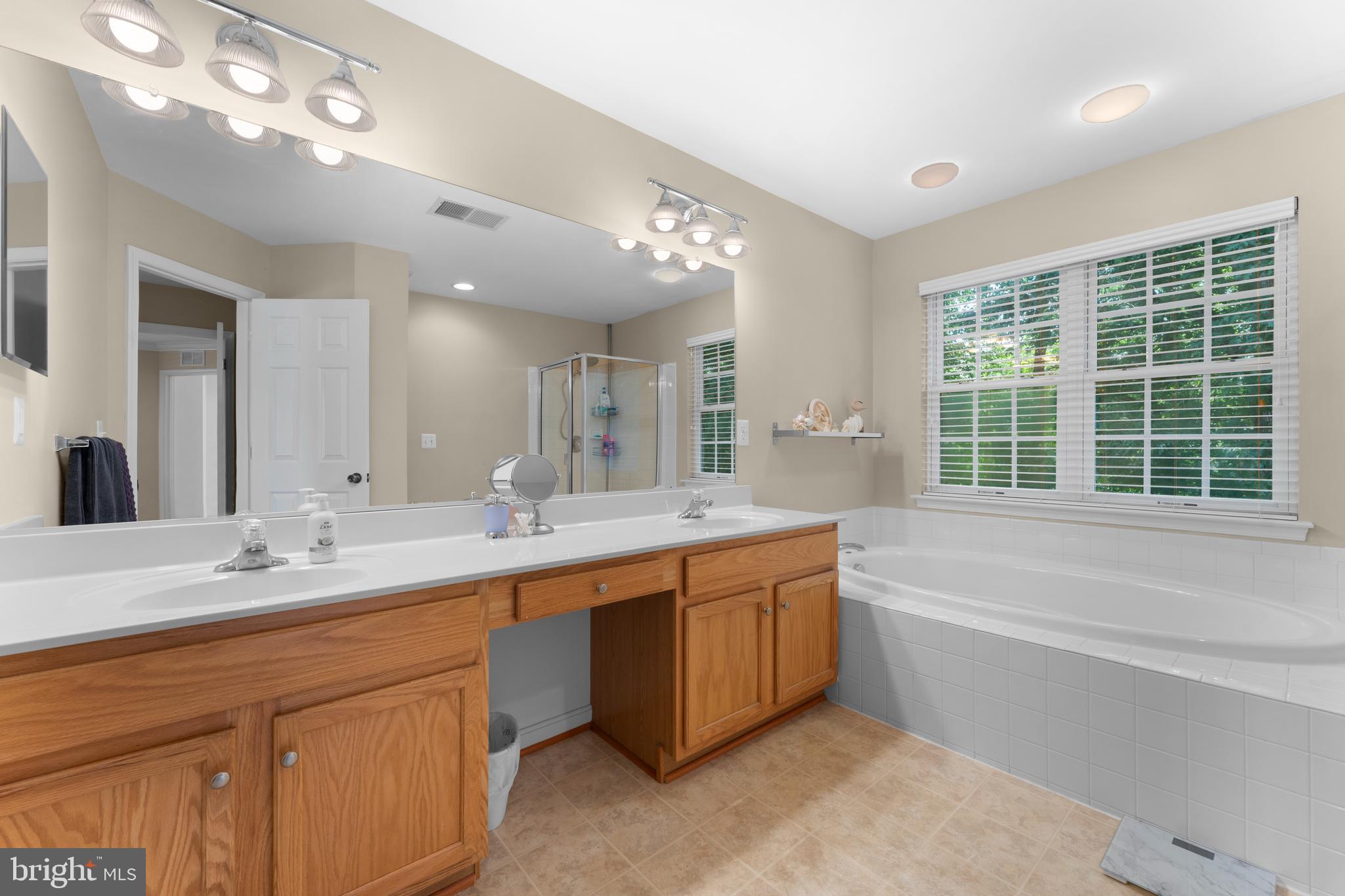 HOMEPLACE ON PELHAMS REACH - Residential