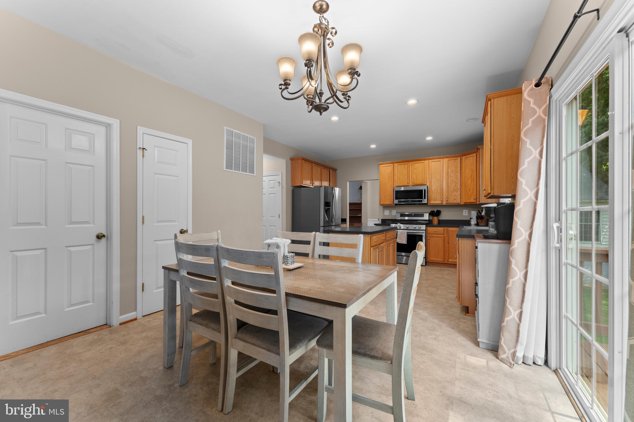 HOMEPLACE ON PELHAMS REACH - Residential