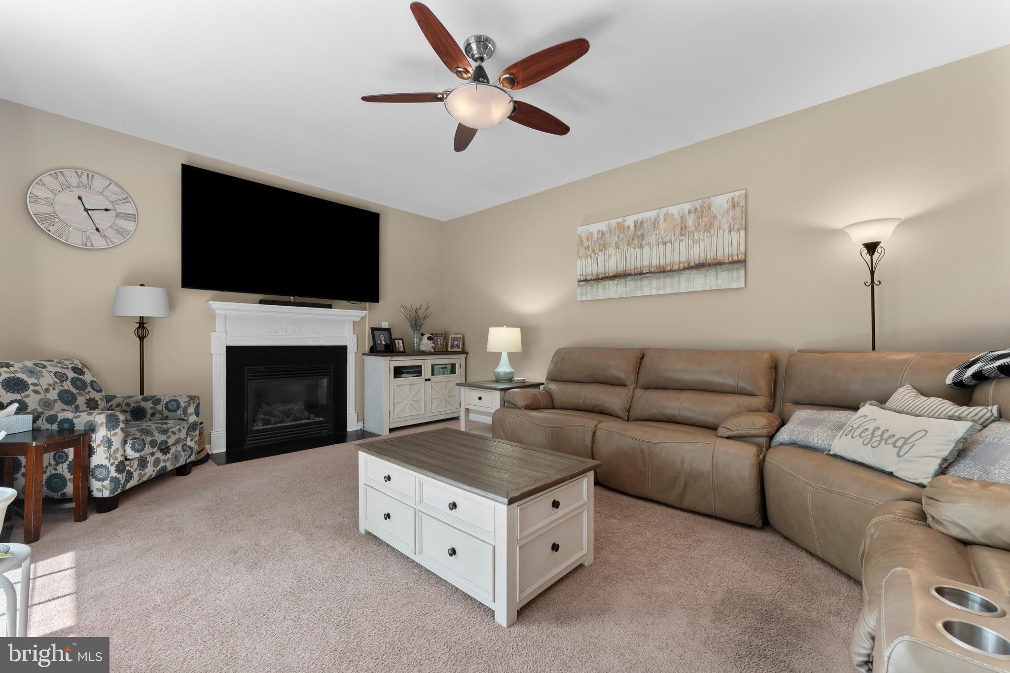 HOMEPLACE ON PELHAMS REACH - Residential