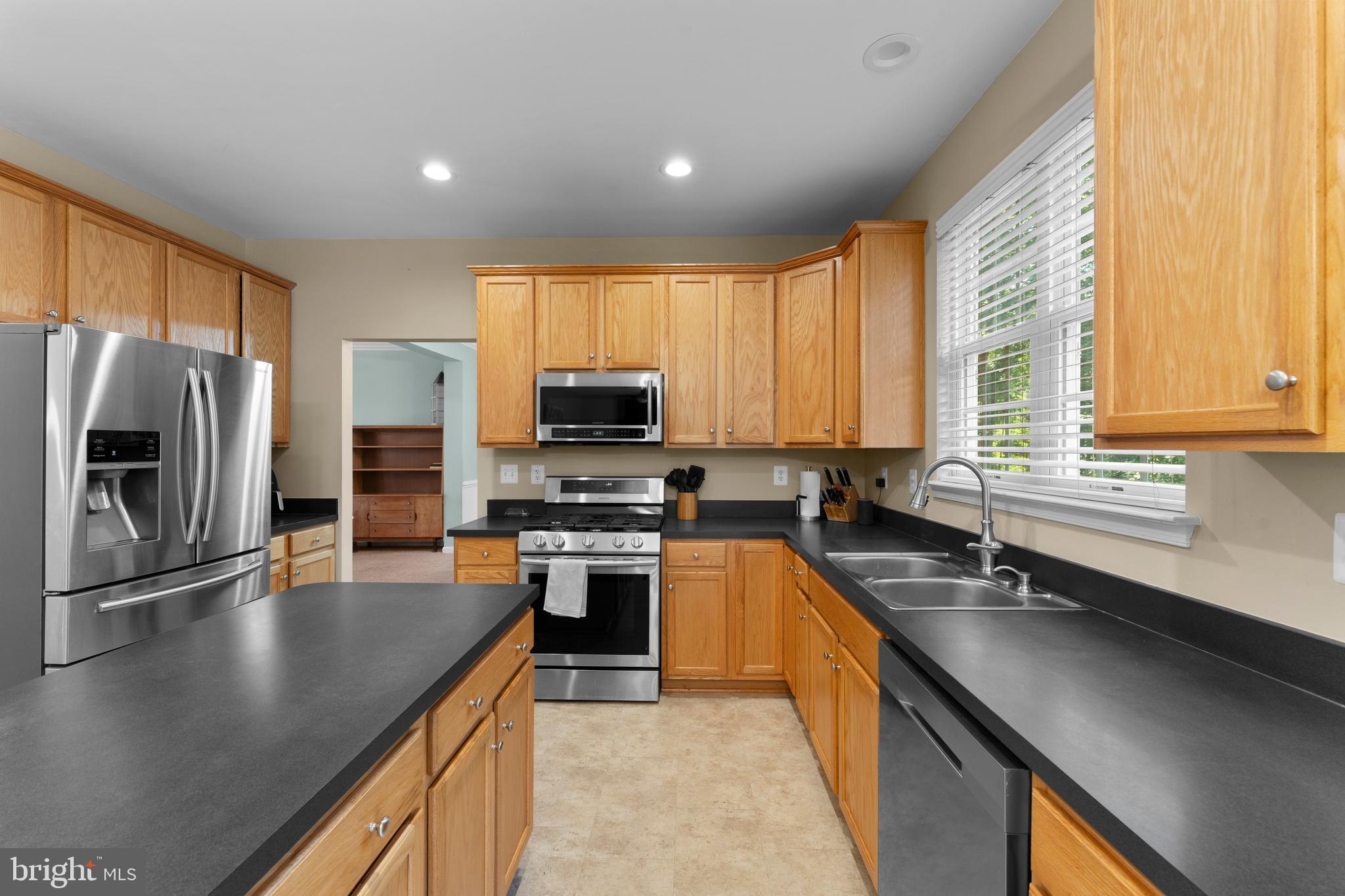 HOMEPLACE ON PELHAMS REACH - Residential