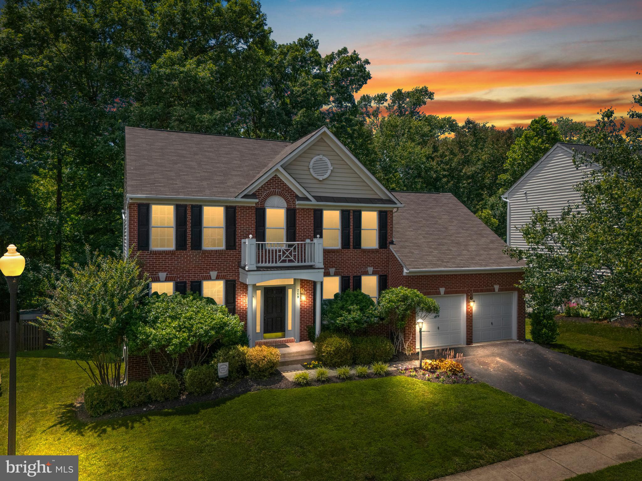 HOMEPLACE ON PELHAMS REACH - Residential