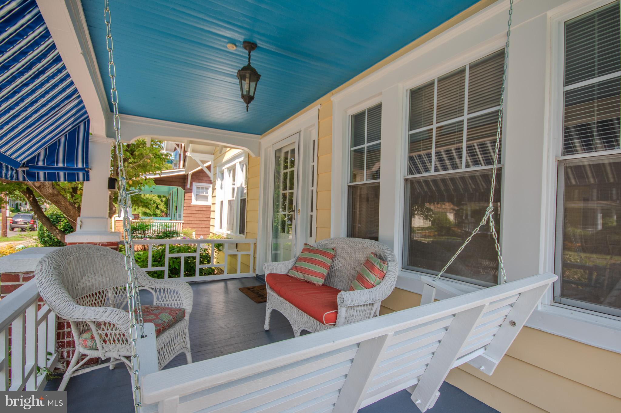 409 W COLLEGE AVENUE