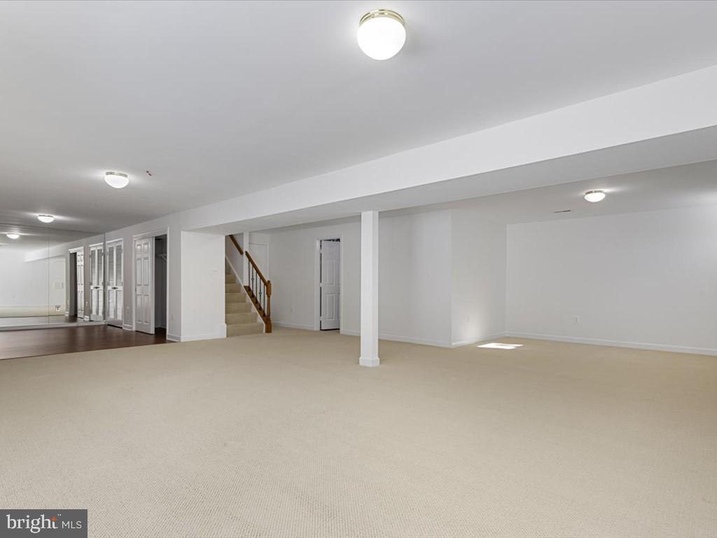 HUNTERS RIDGE - Residential