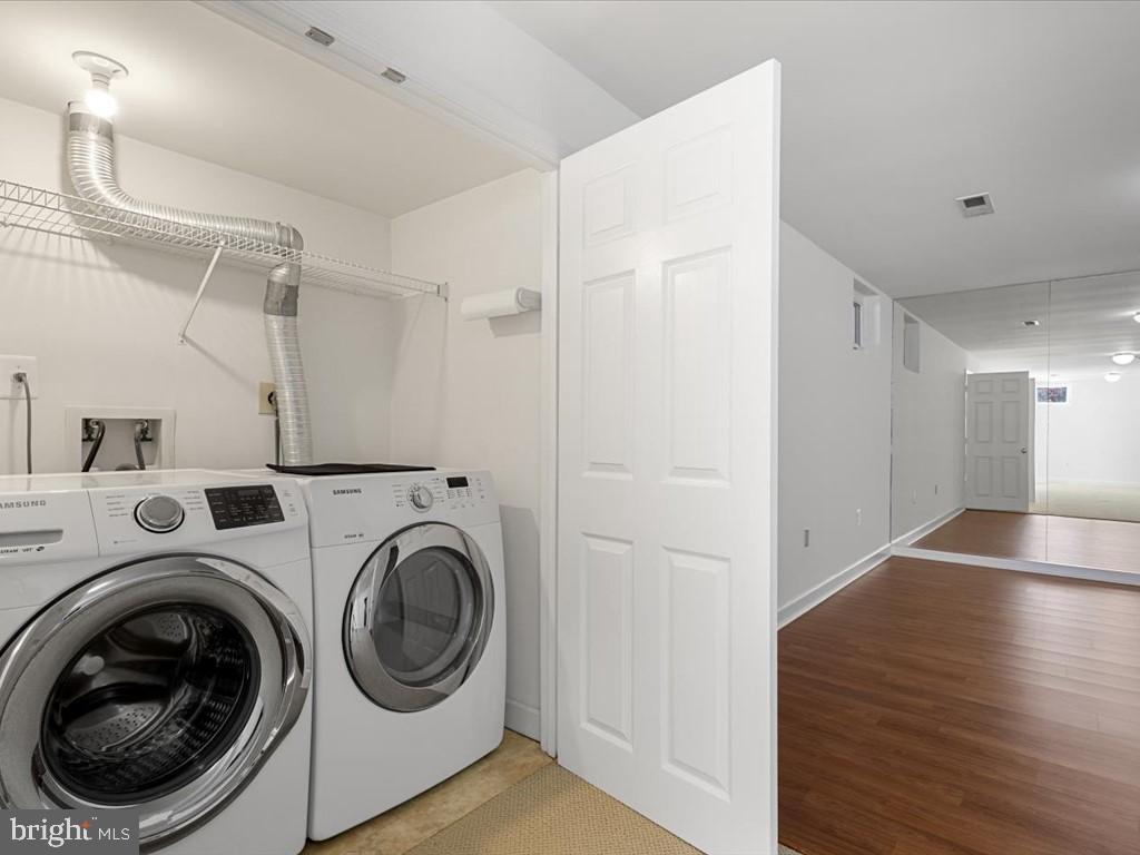 HUNTERS RIDGE - Residential