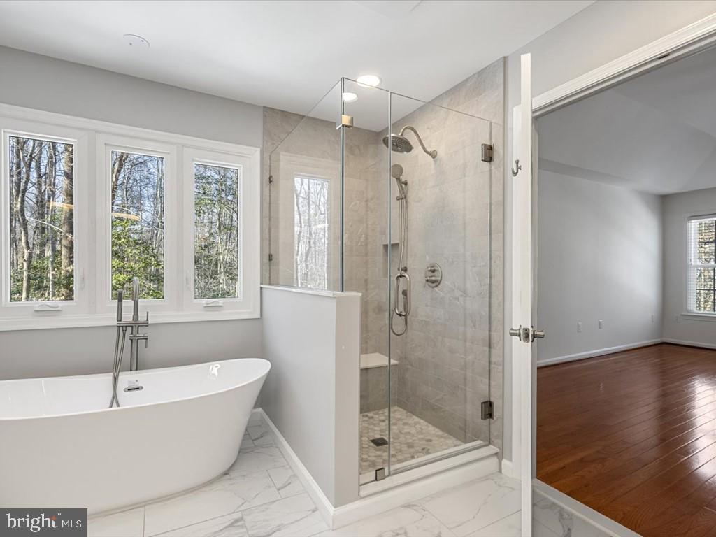 HUNTERS RIDGE - Residential