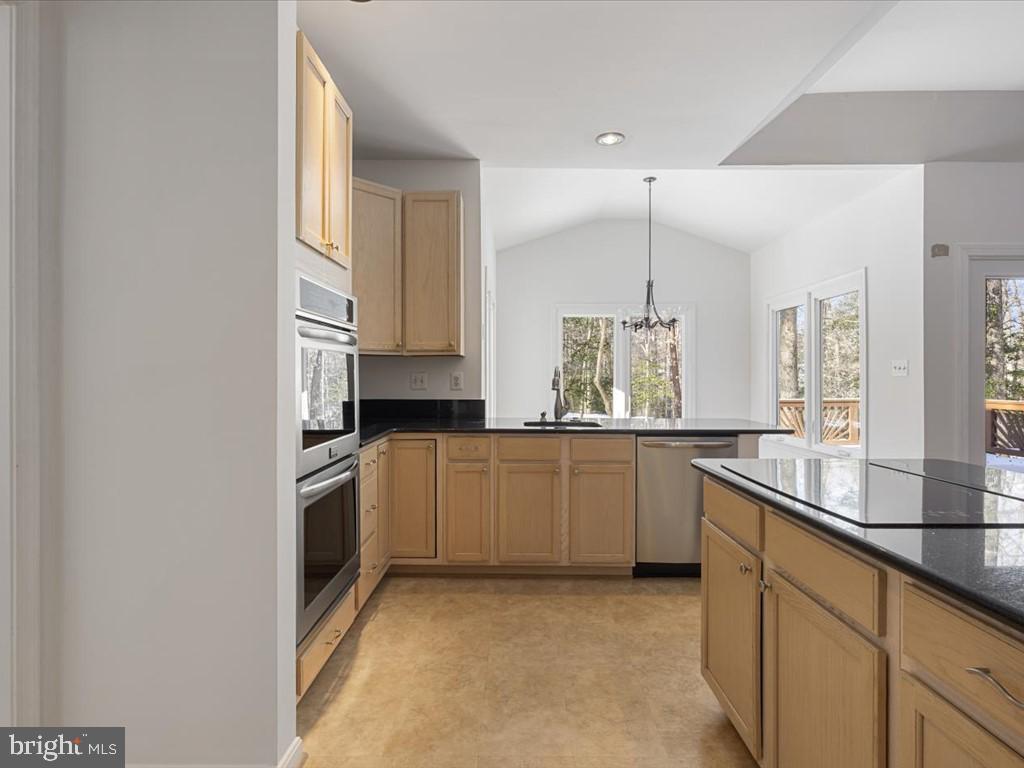 HUNTERS RIDGE - Residential