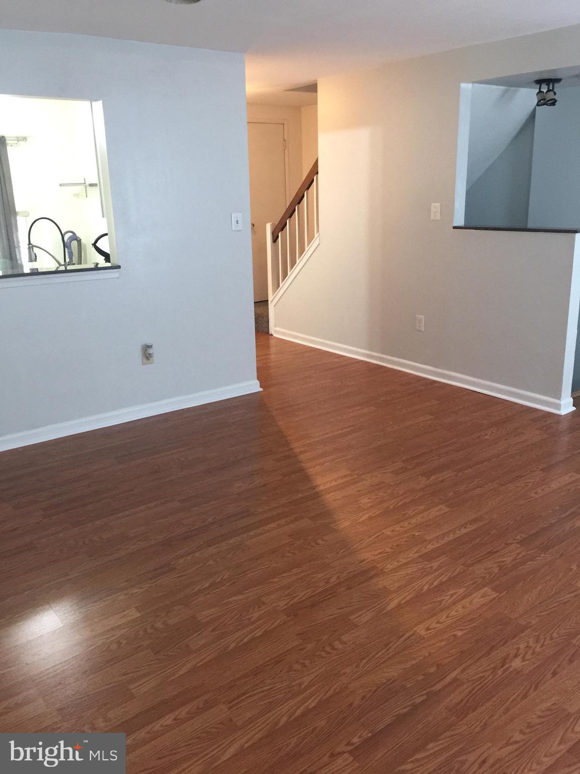 GUNNERS LAKE VILLAGE - Residential Lease