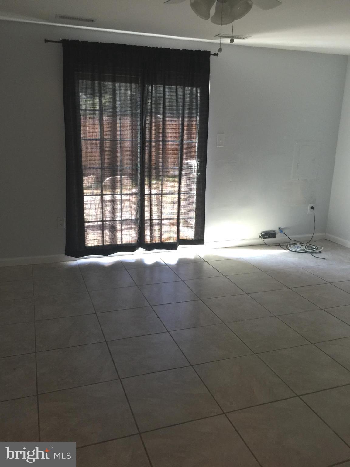 GUNNERS LAKE VILLAGE - Residential Lease