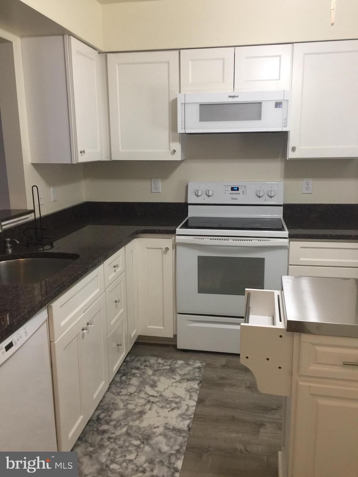 GUNNERS LAKE VILLAGE - Residential Lease