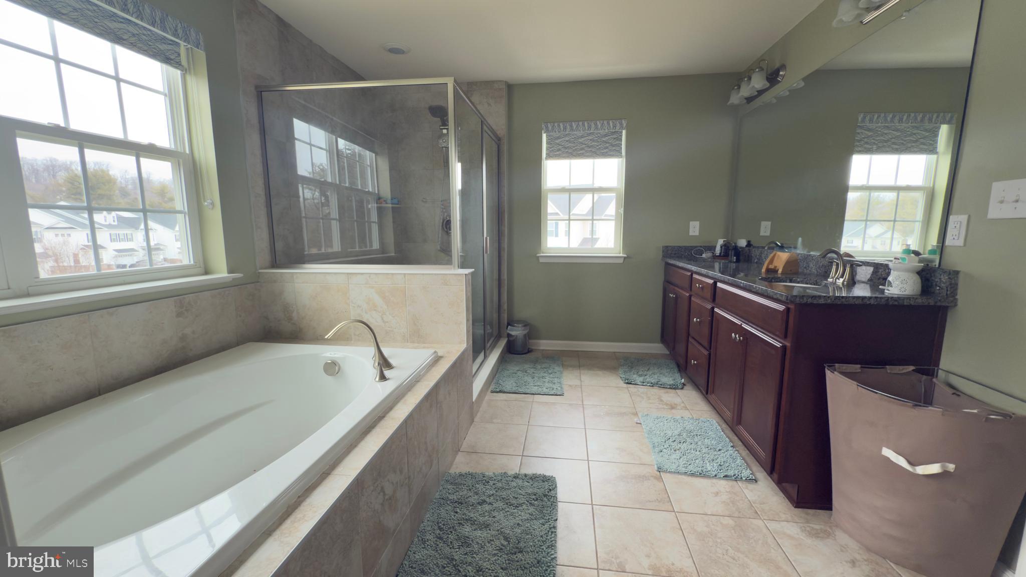 WATERLOO RESERVE - Residential