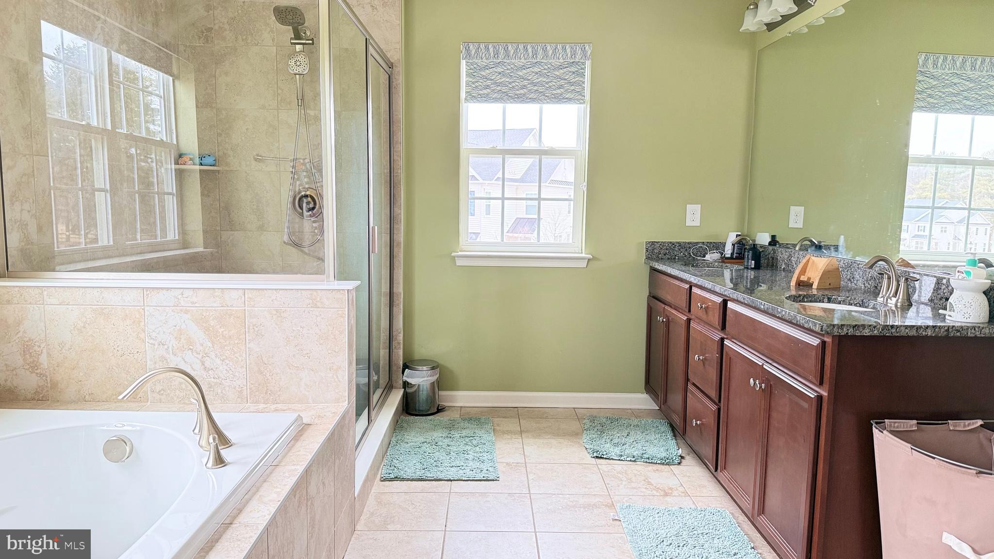 WATERLOO RESERVE - Residential