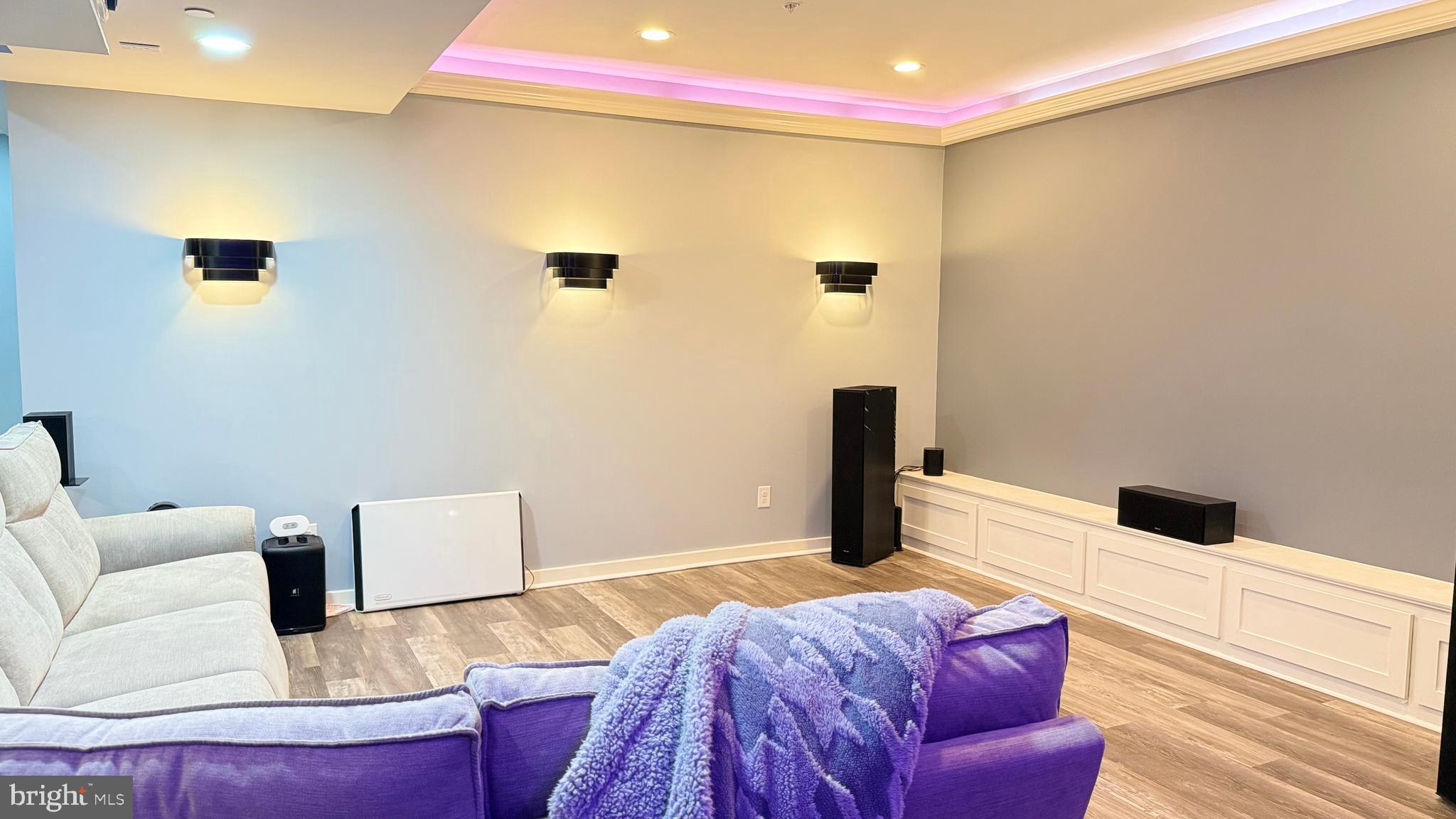 WATERLOO RESERVE - Residential