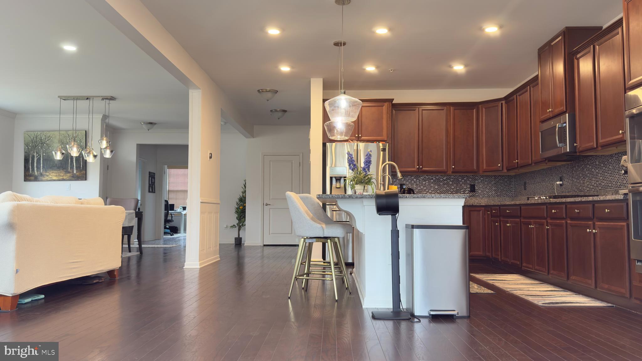 WATERLOO RESERVE - Residential