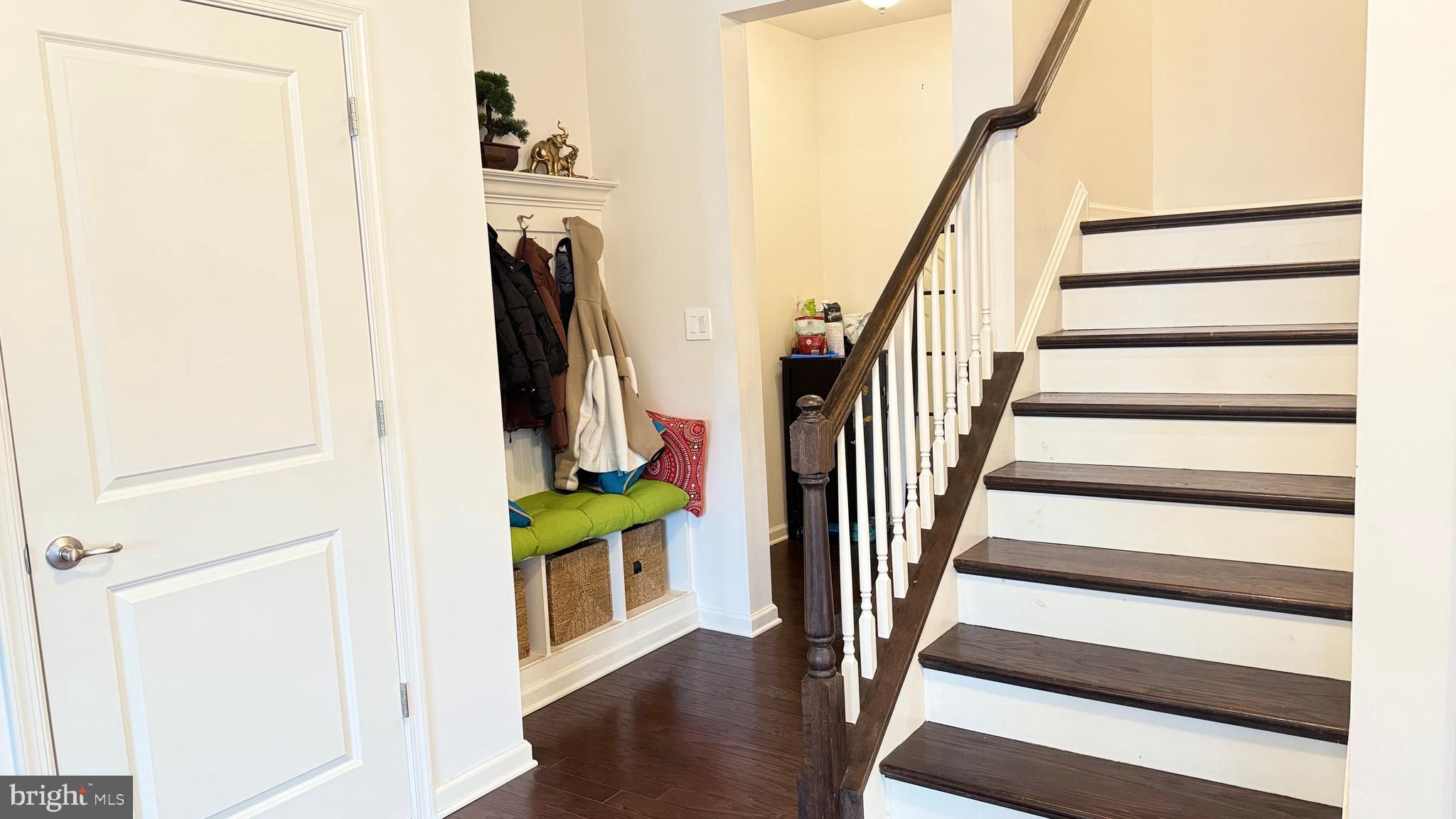 WATERLOO RESERVE - Residential