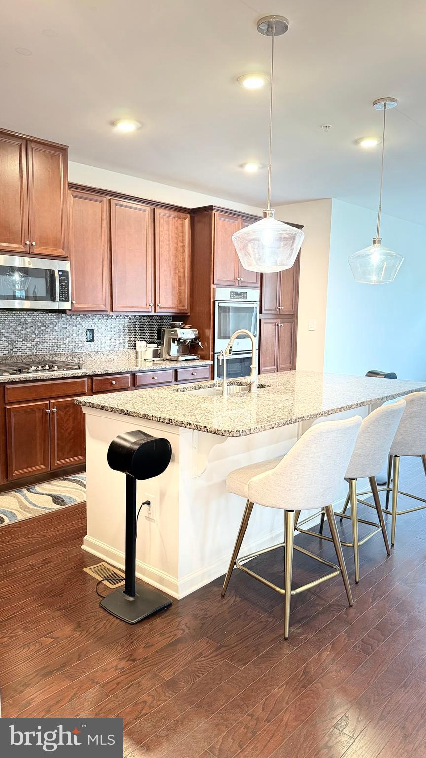 WATERLOO RESERVE - Residential