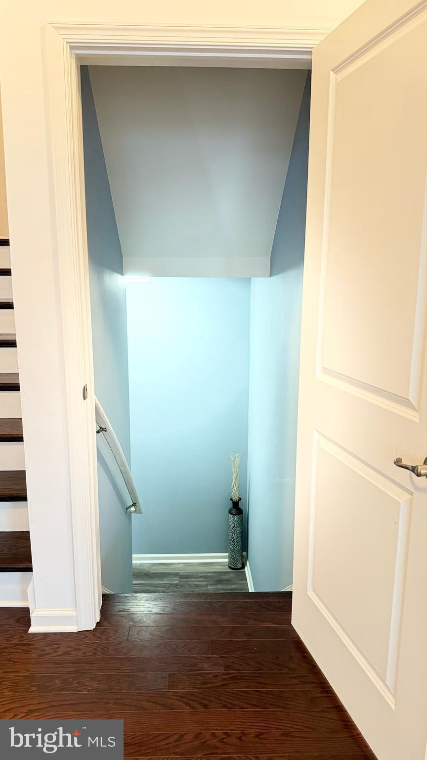 WATERLOO RESERVE - Residential