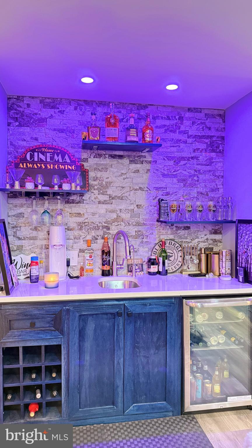 WATERLOO RESERVE - Residential