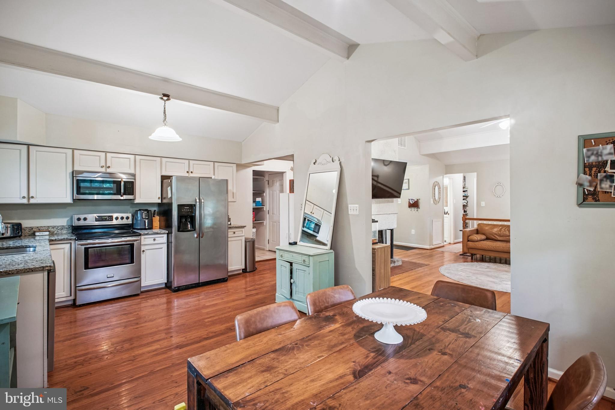 BLUE MOUNTAIN - Residential