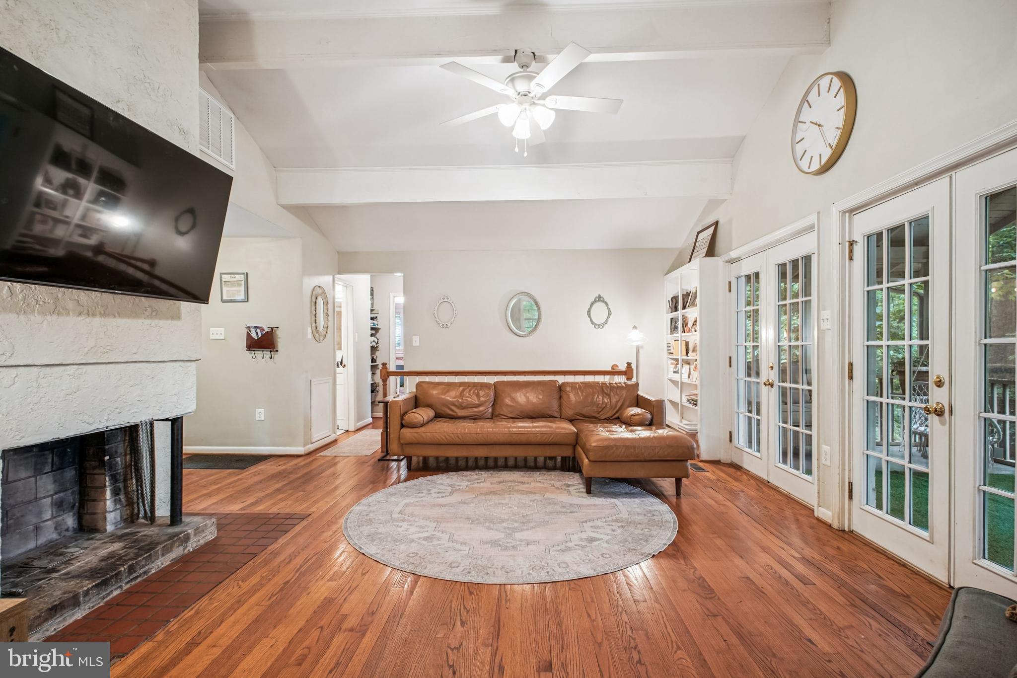 BLUE MOUNTAIN - Residential