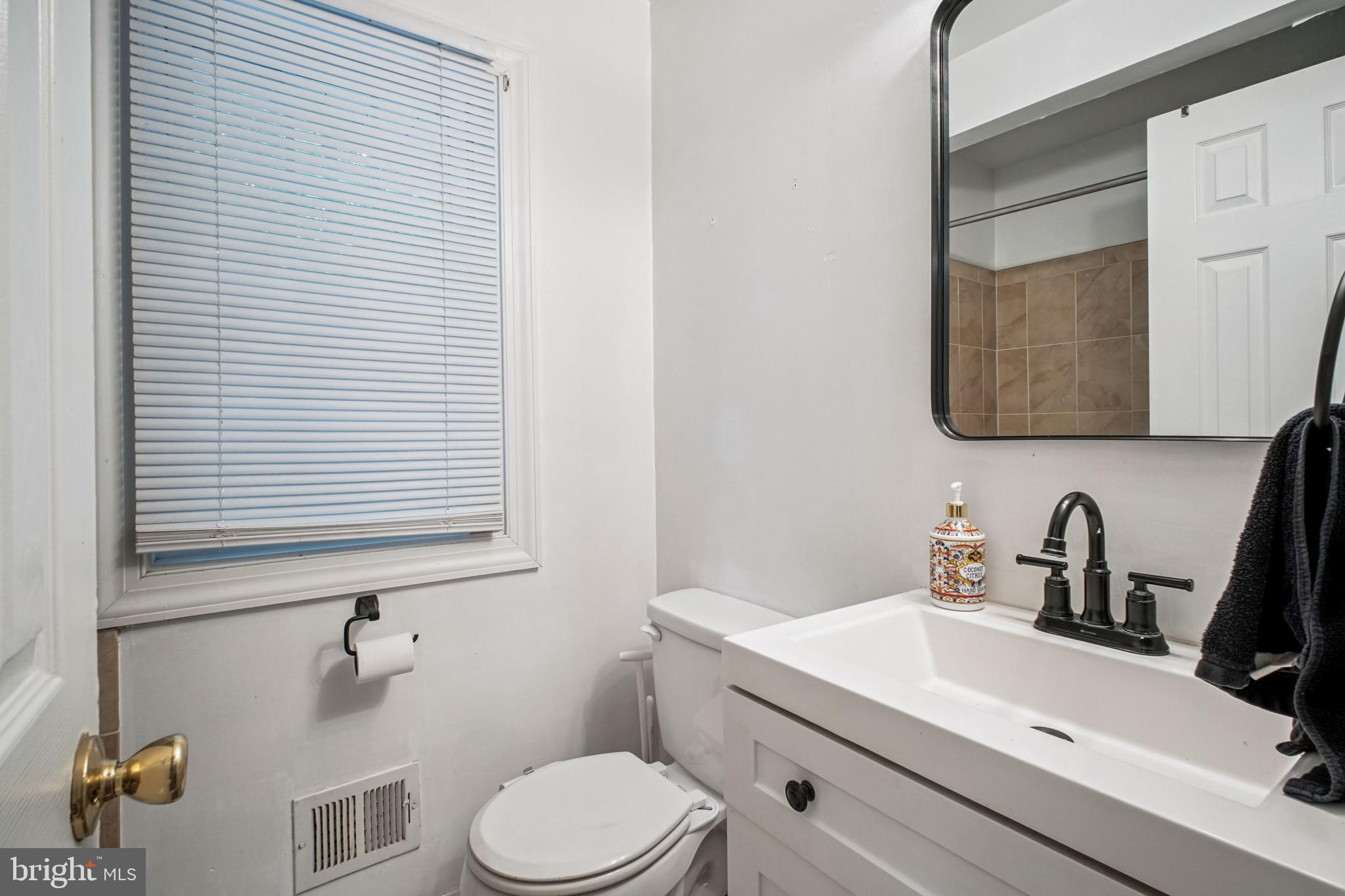 BLUE MOUNTAIN - Residential