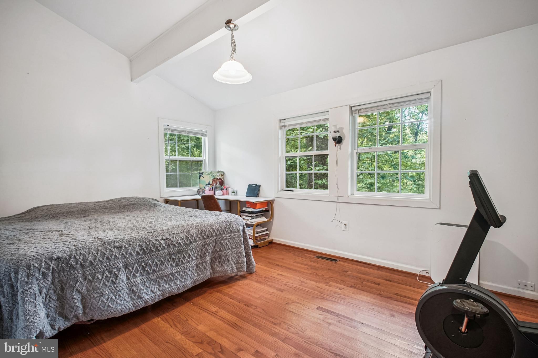 BLUE MOUNTAIN - Residential