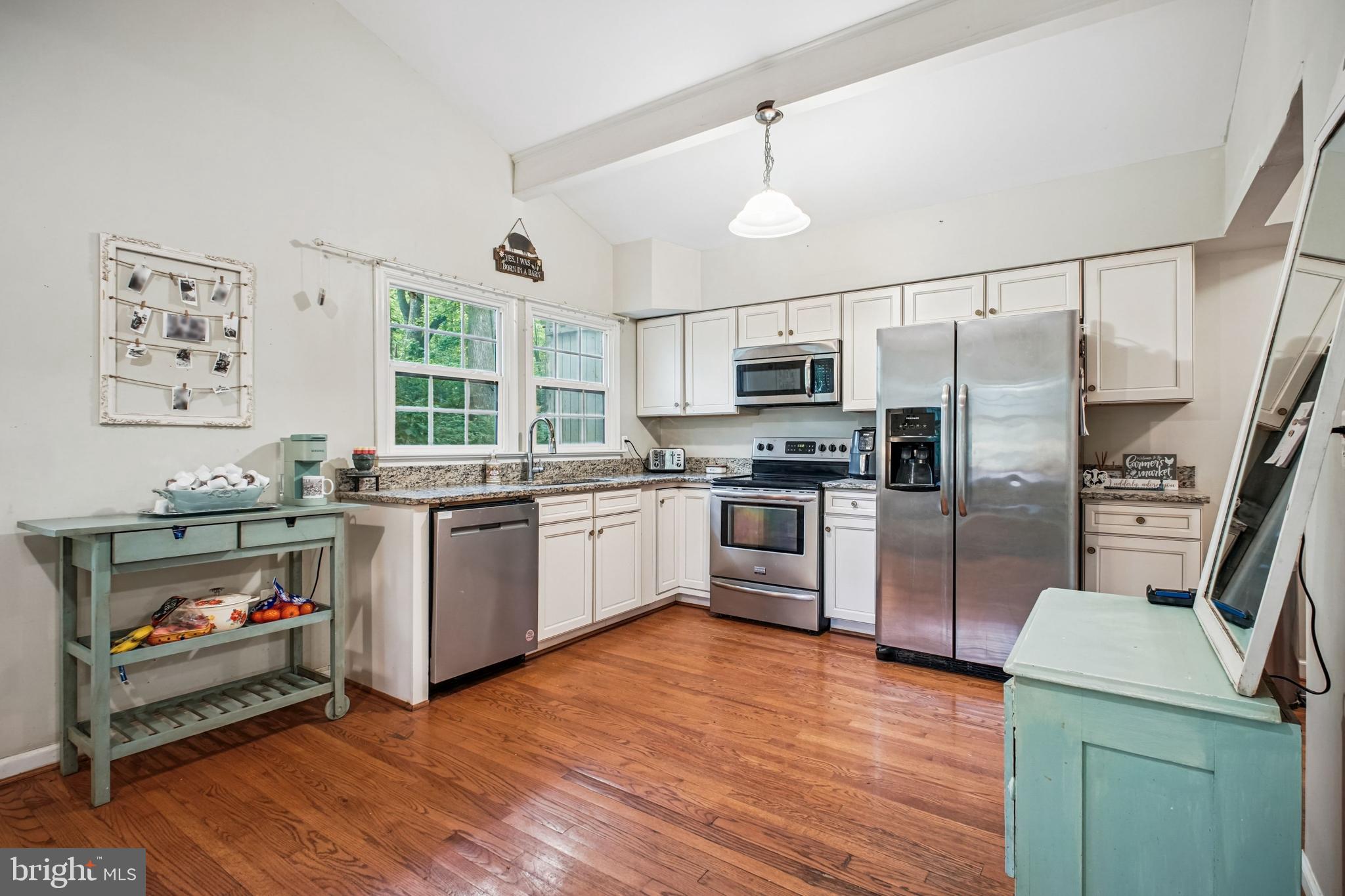 BLUE MOUNTAIN - Residential