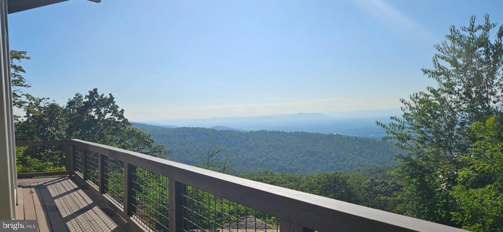 BLUE MOUNTAIN - Residential