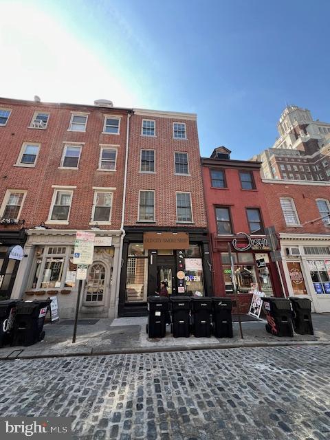 Welcome to 136 Chestnut Street, a fully renovated historic brownstone located in the heart of Old City, Philadelphia. Zoned CMX 3.
Gross income of $105,994 and Net income is over $90,000
With a cap rate of approximately 6% cap
This mixed-use property seamlessly blends classic charm with modern amenities, offering a versatile space for both commercial and residential occupants.
Commercial Space: The ground floor features a spacious commercial unit, With its prime street frontage on Chestnut Street, businesses can benefit from high visibility and foot traffic in this vibrant neighborhood. Currently rented until 12/31/2031
Above the commercial space are 4 residential units, comprising two studio apartments and two loft-style apartments. Each unit has been thoughtfully designed to maximize space and natural light, providing comfortable and stylish living accommodations.
The property is conveniently located near multiple public transportation options, including bus routes and the Market-Frankford Line, providing easy access to the broader Philadelphia area.
Can be sold in a package deal with 316 W Salaignac st Philadelphia PA 19128