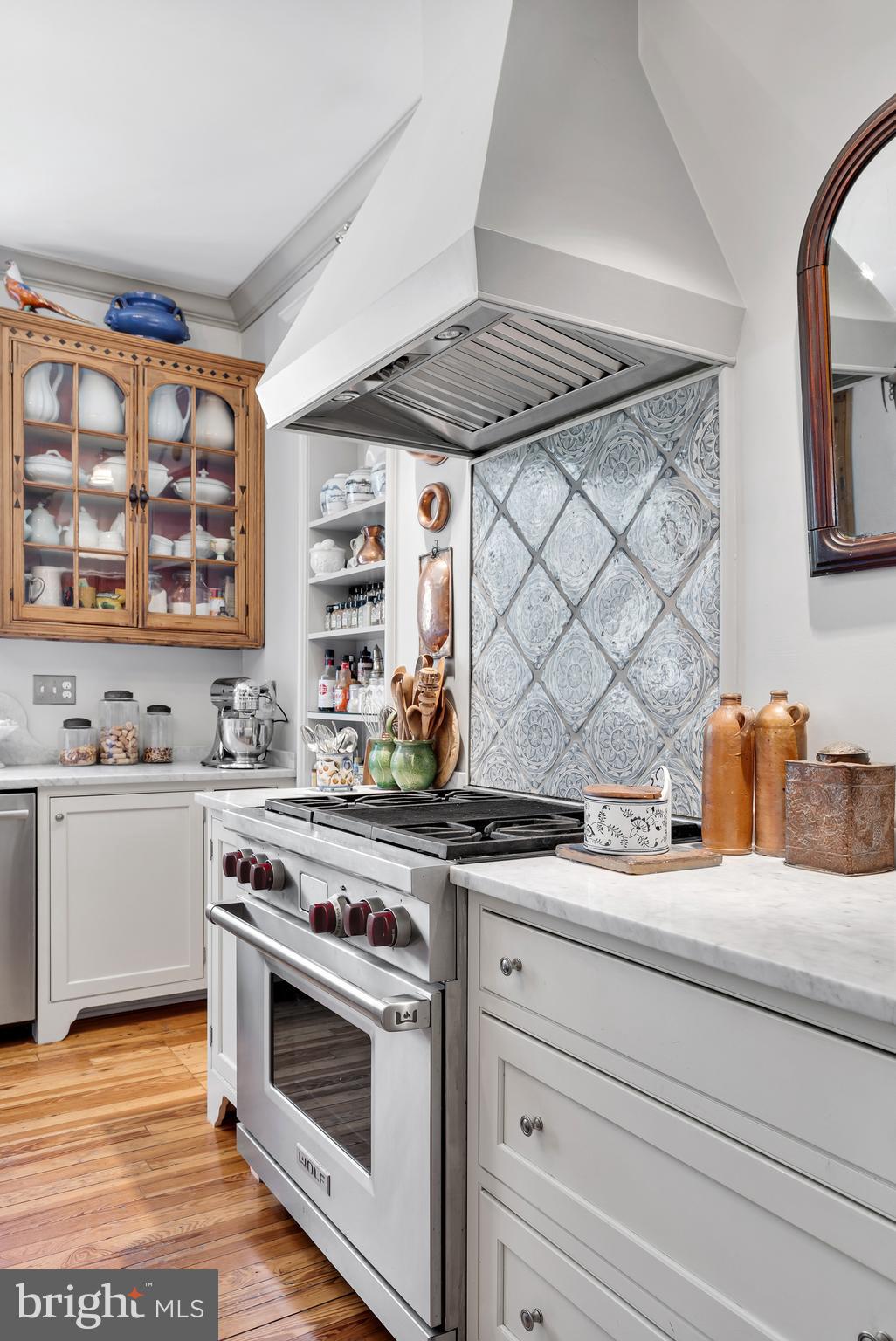 ROLAND PARK - Residential