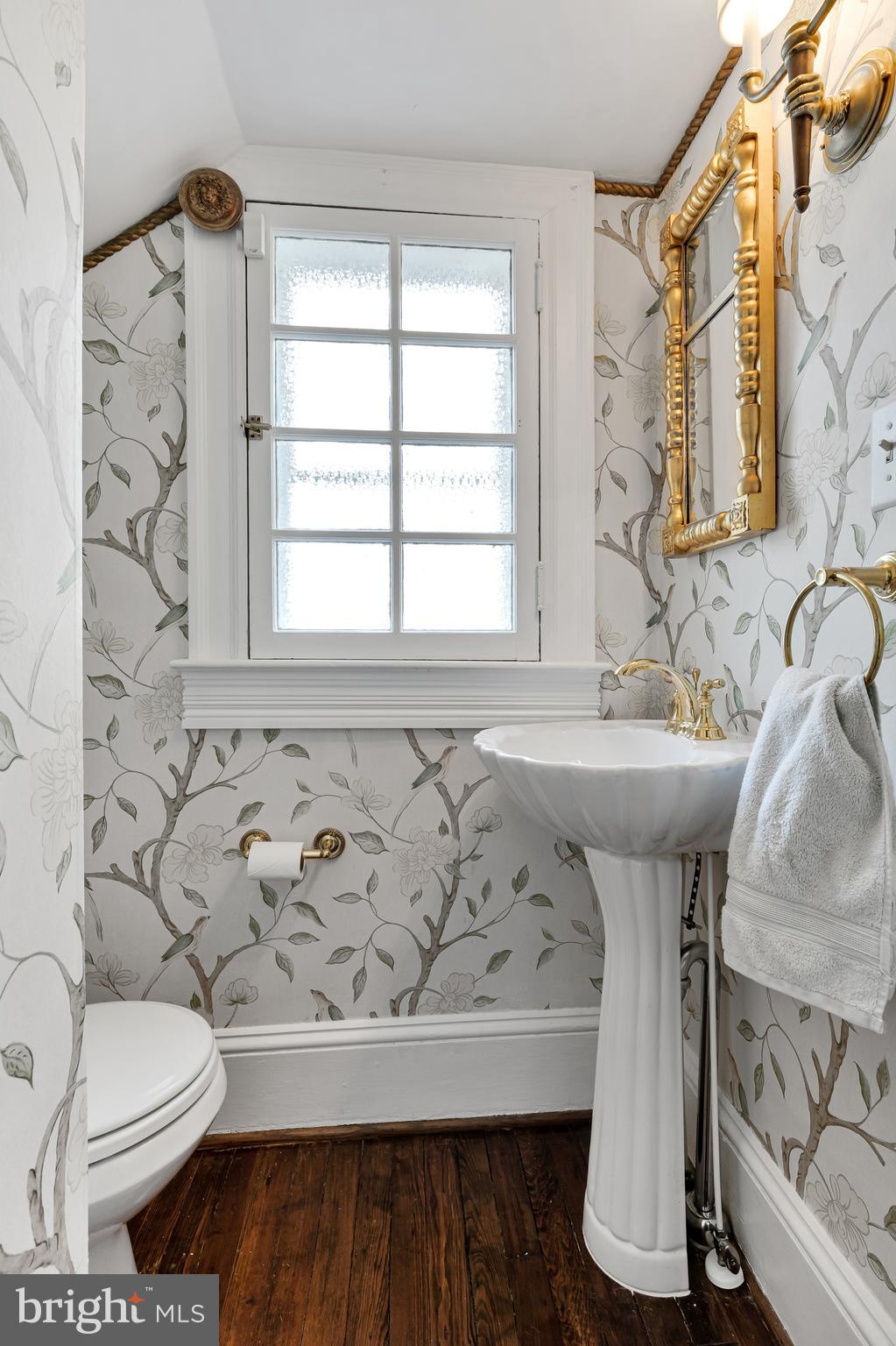 ROLAND PARK - Residential