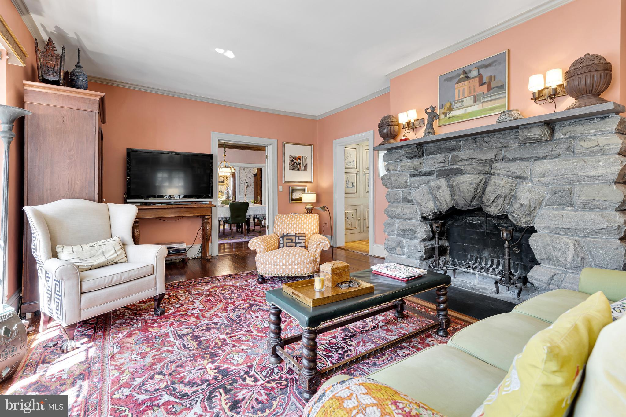 ROLAND PARK - Residential