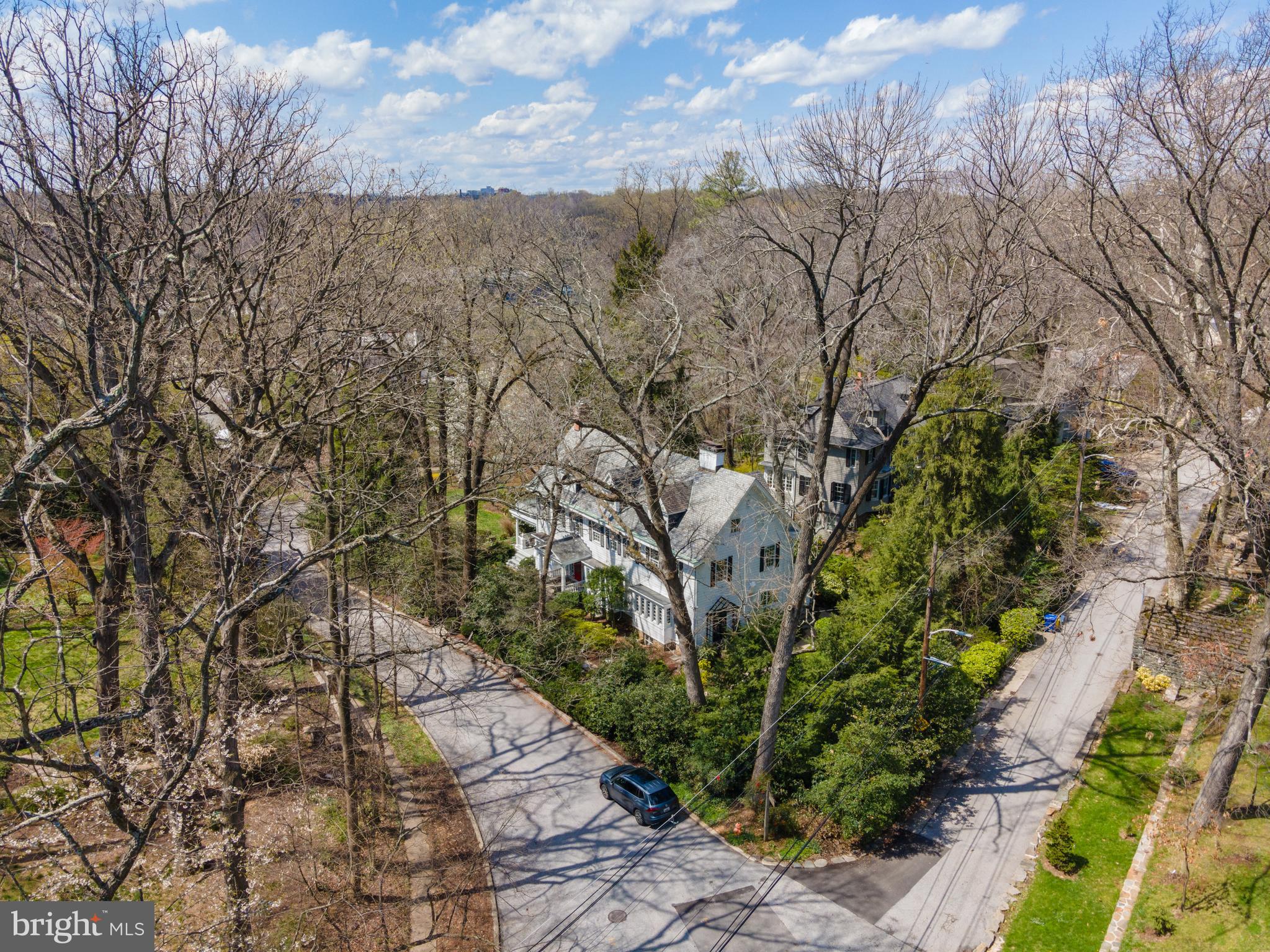 ROLAND PARK - Residential