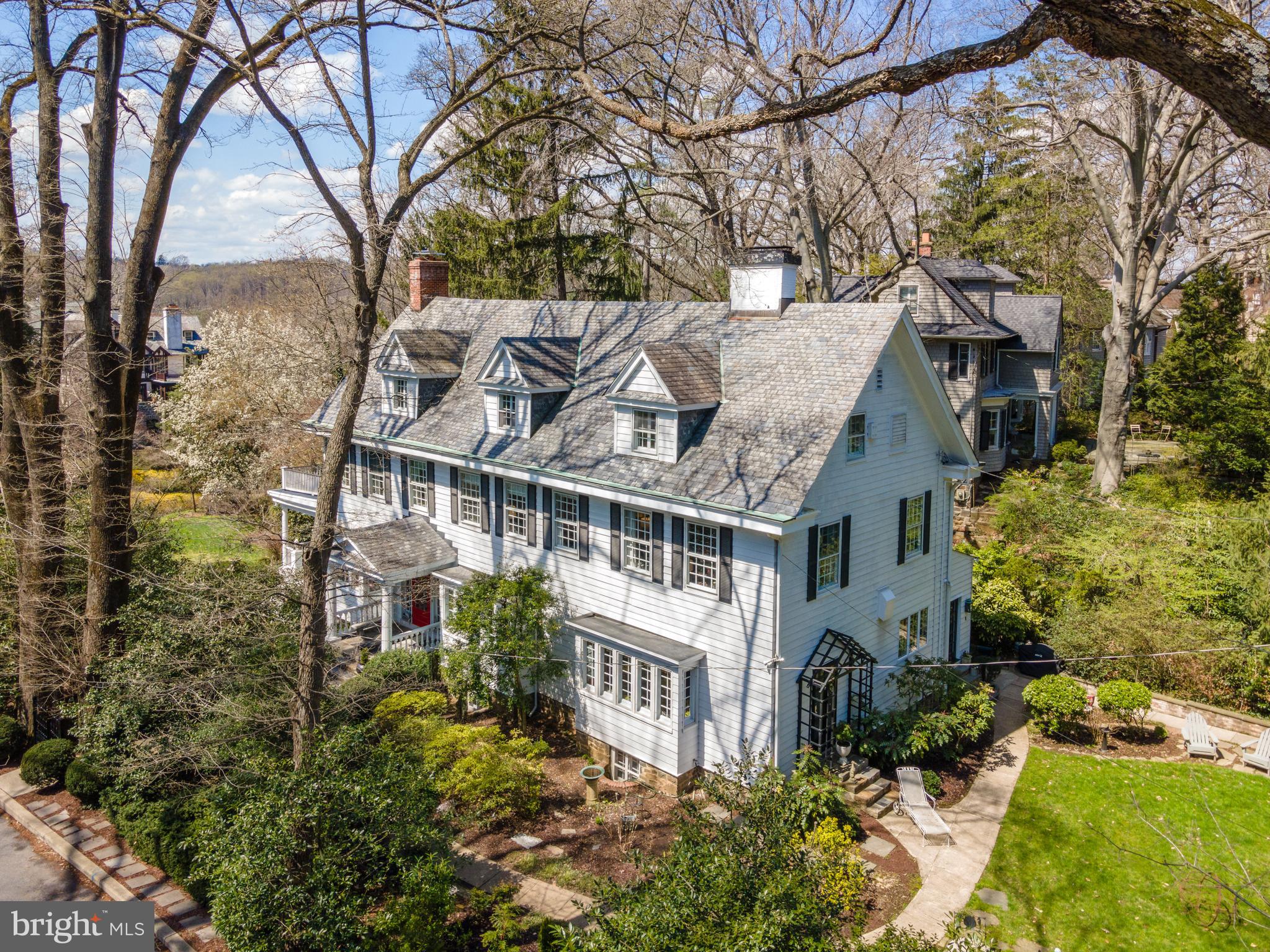 ROLAND PARK - Residential